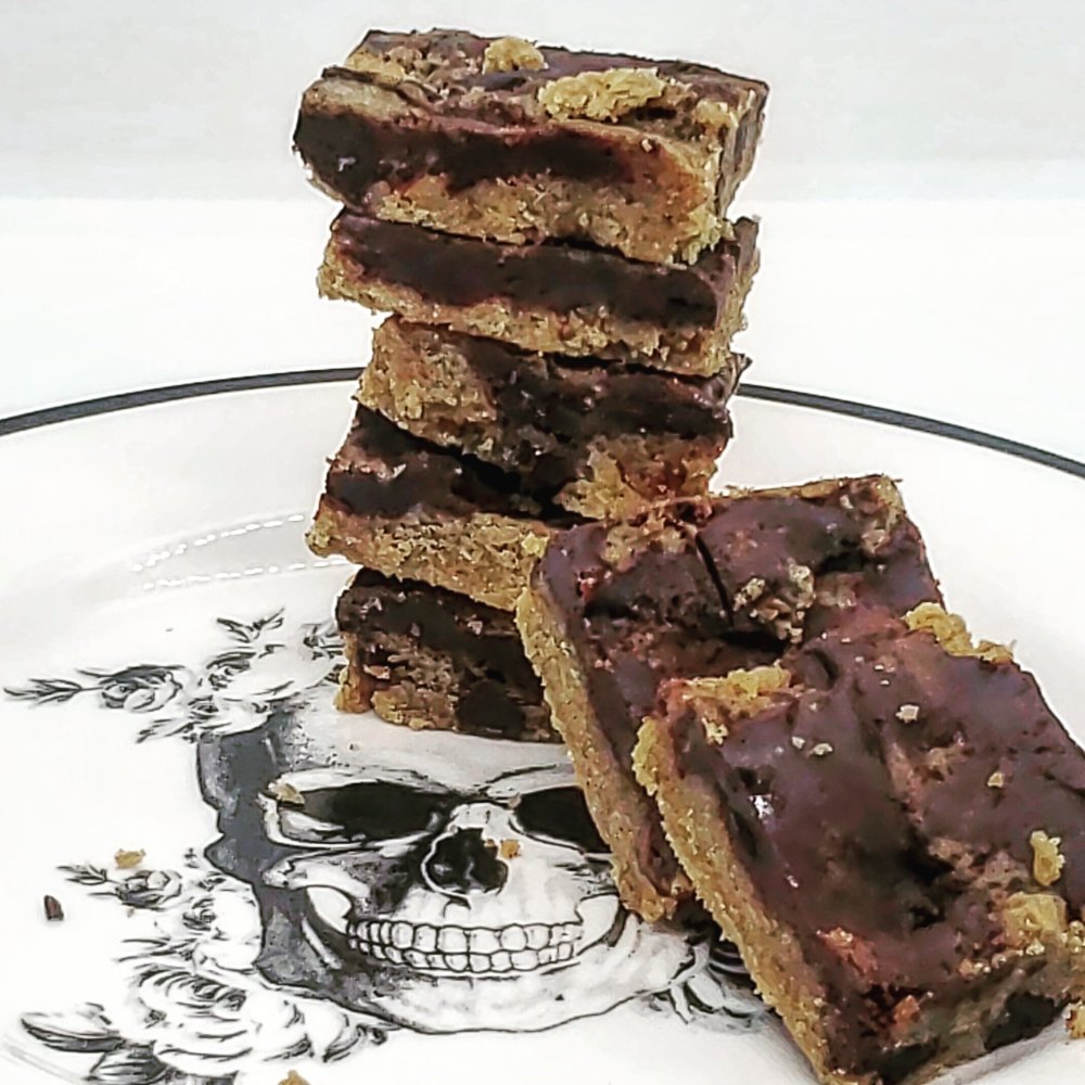 Low Carb Peanut Butter Chocolate Bars